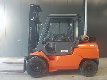 Forklift Toyota 02-7FG50: picture 1