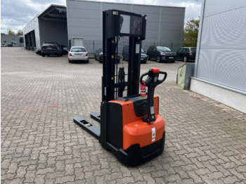Stacker Toyota SWE 140 / 160 h!: picture 2