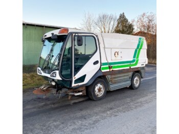Road sweeper Johnston CN 400: picture 1