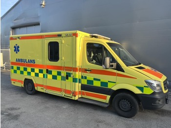 Ambulance MERCEDES-BENZ Sprinter 319 BlueTEC boxambulance / Krankenwagen - RESERVERAD: picture 1