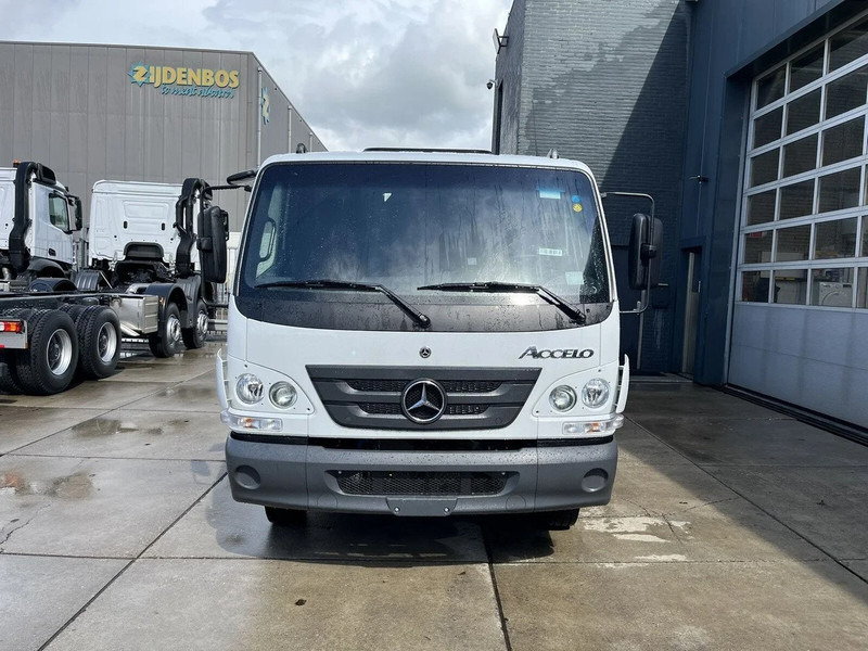New Garbage truck Mercedes-Benz Accelo 815 4x2 Garbage Compactor (2 units) Accelo 815 4x2 Garbage Compactor (2 units): picture 9