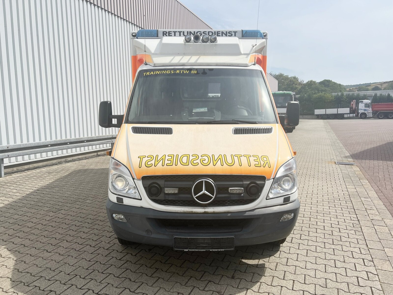 Ambulance Mercedes-Benz Sprinter 516 CDI 4x2 Sprinter 516 CDI 4x2, Rettungswagen, Bi-Xenon: picture 8