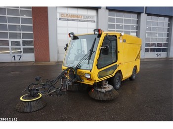 TENNANT A60 Euro 5 with 3-rd brush - Road sweeper