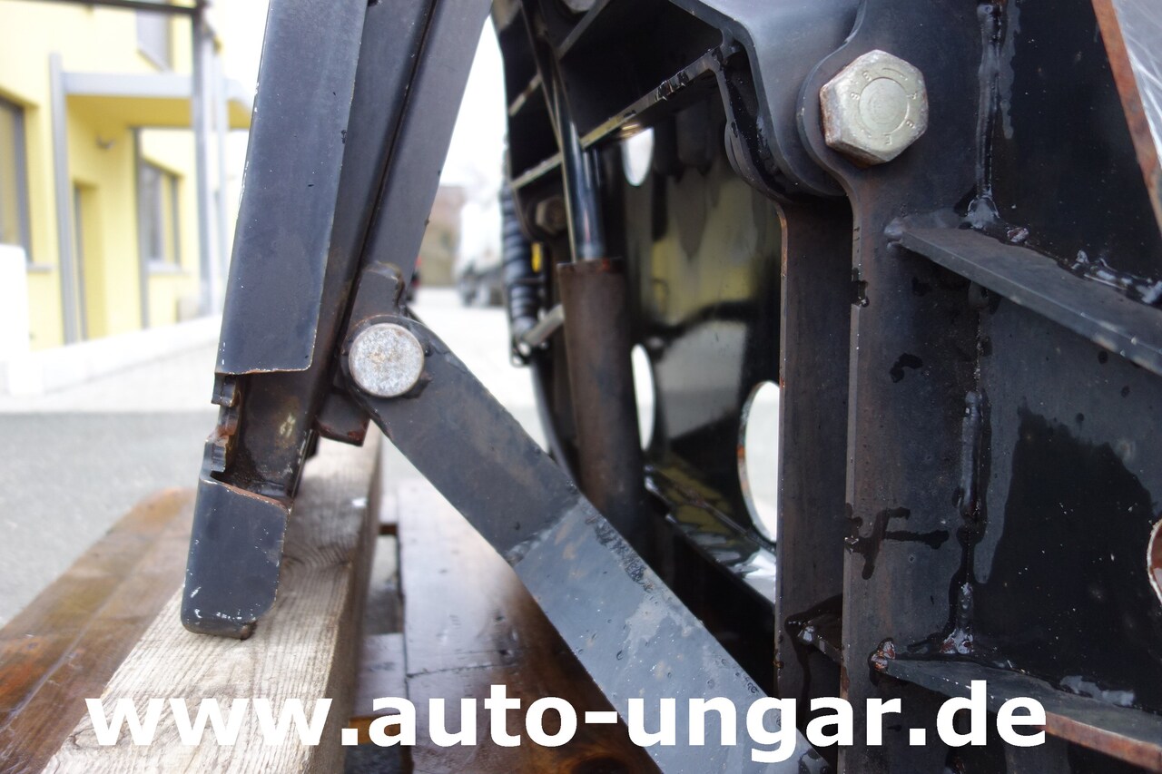 Municipal tractor Unimog Multicar Frontanbau Adapterplatte Frontkraftheber Unimog-Multicar: picture 5