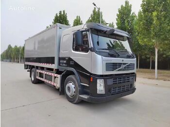 Collector's vehicle VOLVO FM300 armored truck: picture 2