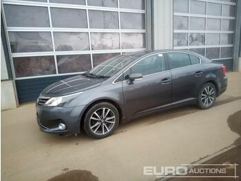 Car 2014 Toyota Avensis: picture 1