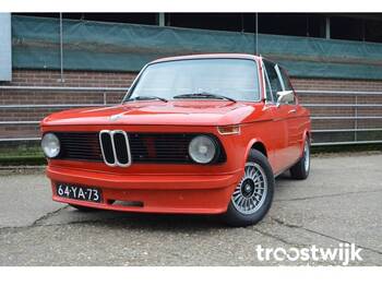 Car BMW 1502: picture 1
