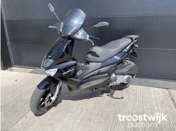 Motorcycle Gilera Runner 125 st: picture 1