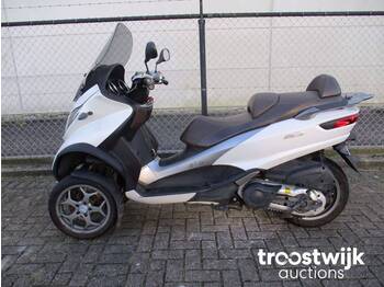 Piaggio MP3 500 ie LT - Motorcycle