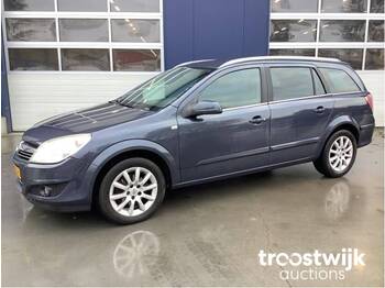 Car Opel Astra Wagon 1.8 Temptation: picture 1