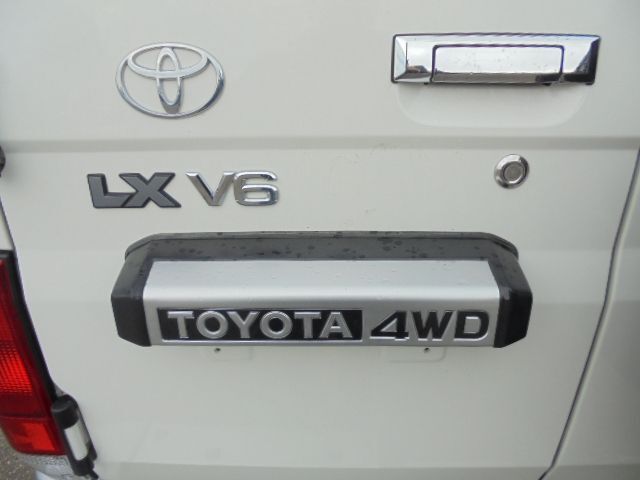 New Car Toyota Land Cruiser NEW UNUSED LX V6: picture 11