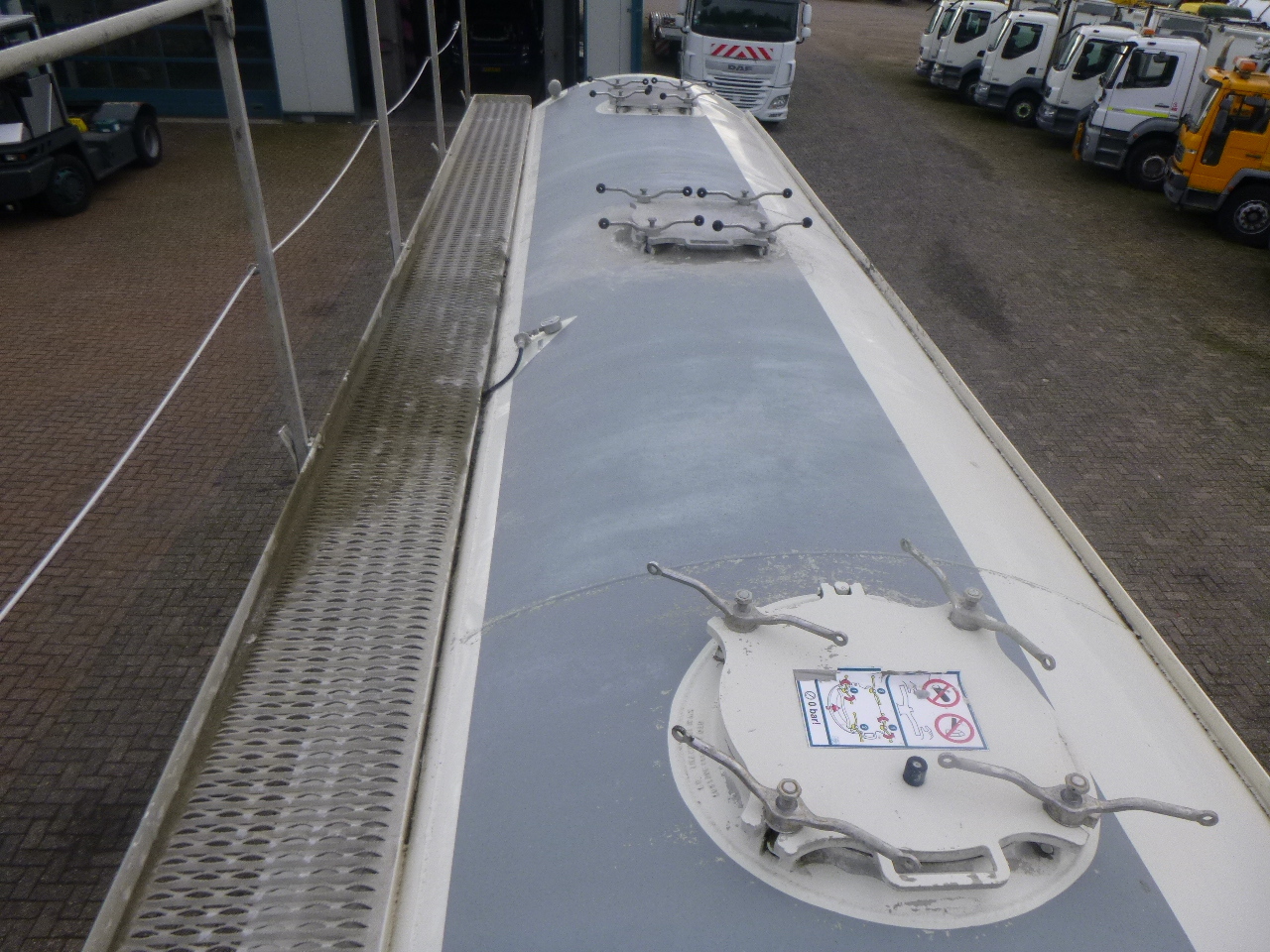 Tank semi-trailer for transportation of flour Feldbinder Powder tank alu 40 m3 / 1 comp: picture 19