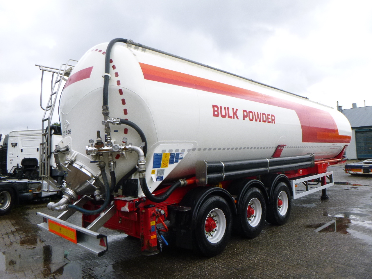 Tank semi-trailer for transportation of flour Feldbinder Powder tank alu 60 m3 (tipping): picture 4