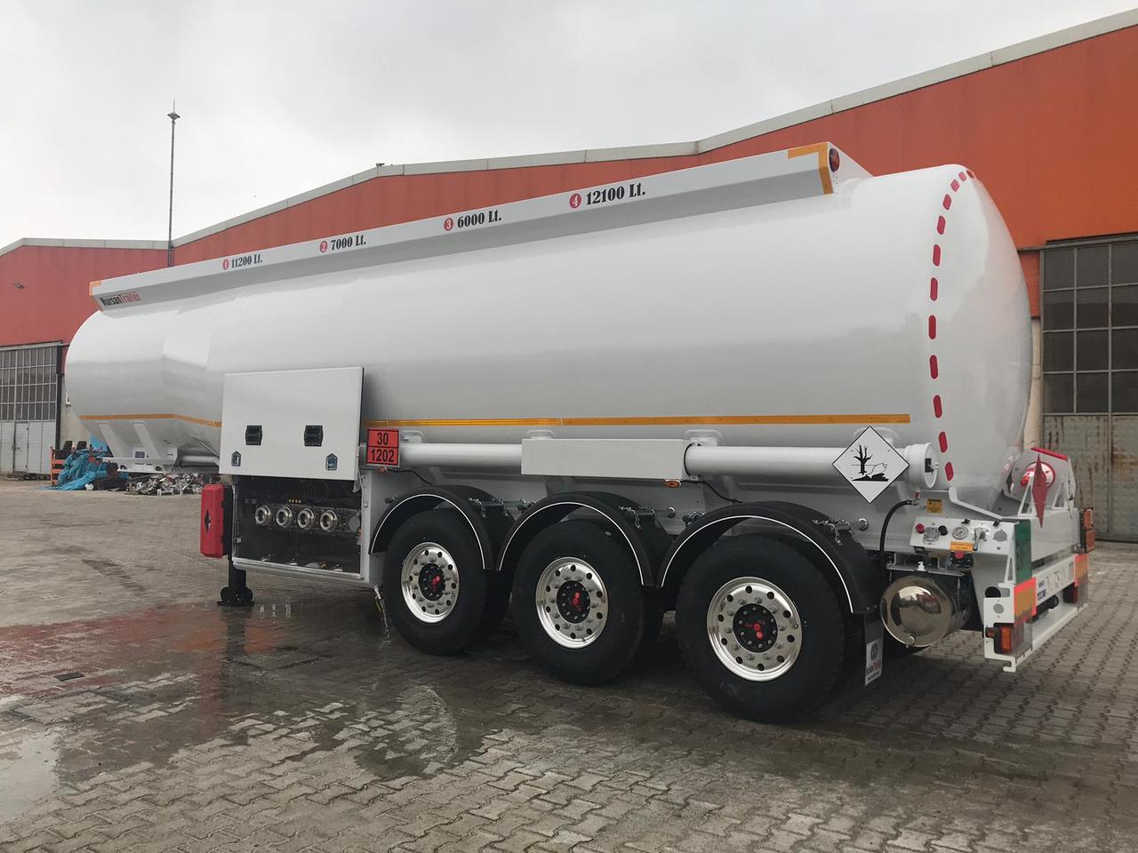 New Tank semi-trailer for transportation of fuel NURSAN Aluminium Fuel Tanker: picture 4