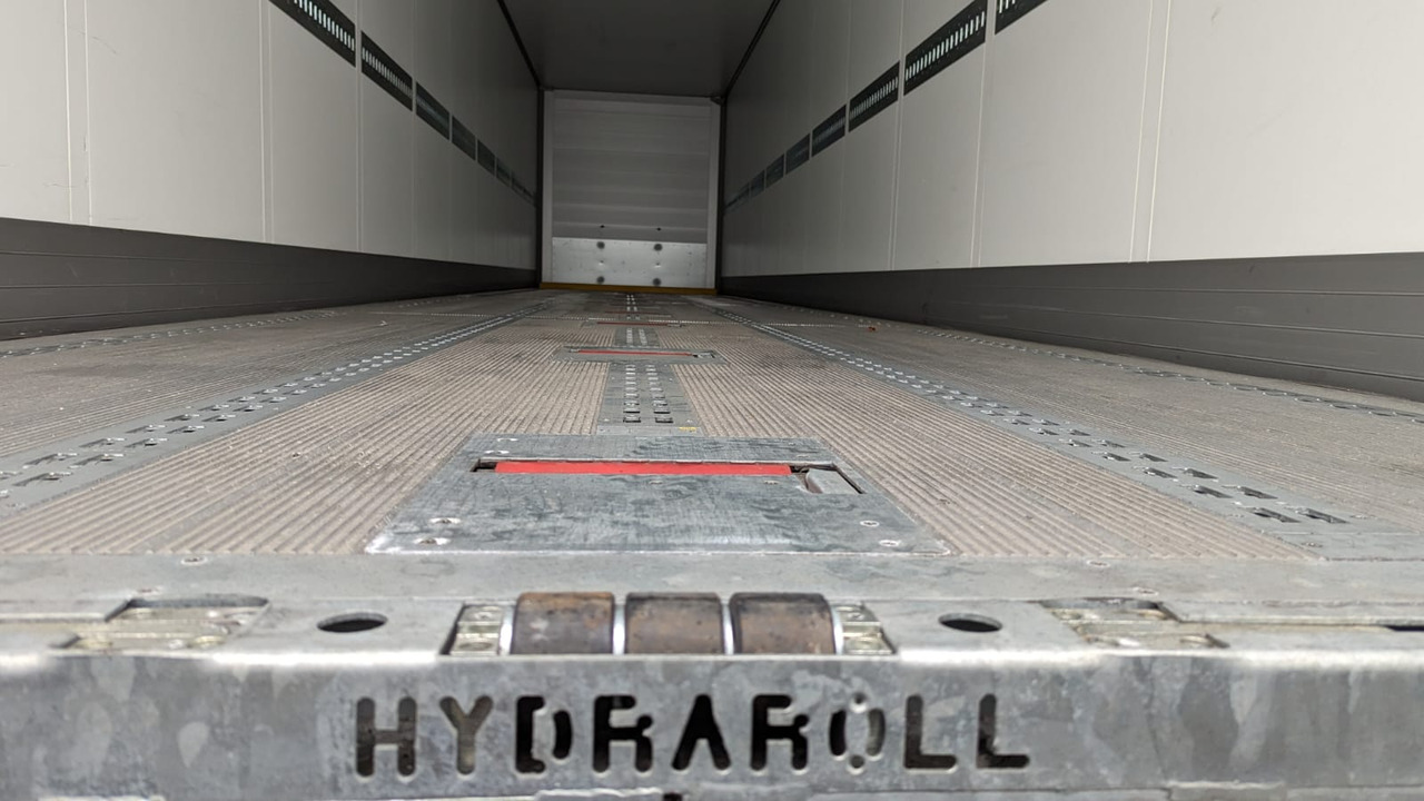 Walking floor semi-trailer Schmitz Cargobull Electric Roller Bed: picture 6