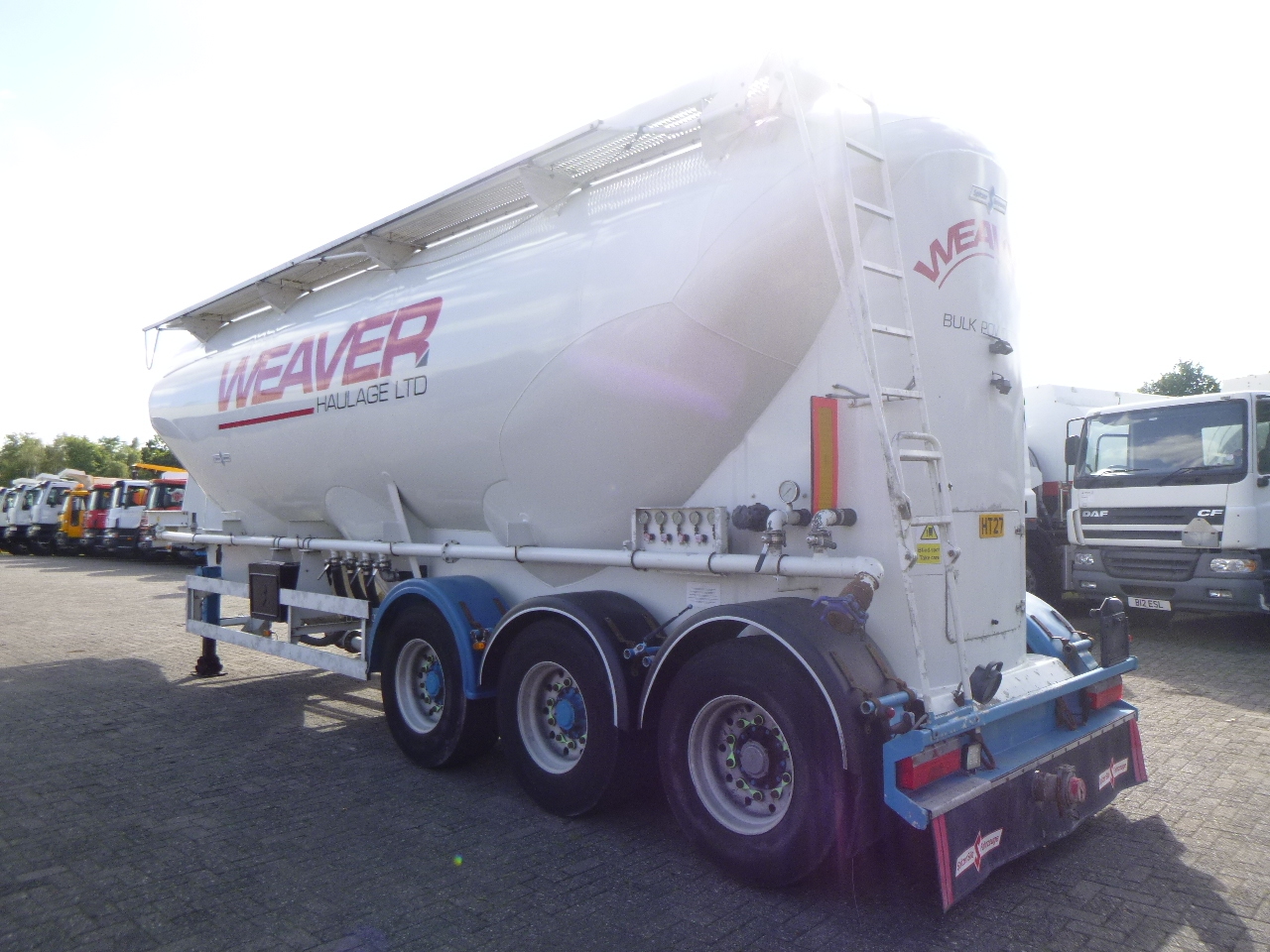 Tank semi-trailer for transportation of flour Spitzer Powder tank alu 43 m3 / 1 comp: picture 4