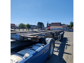 Container transporter/ Swap body semi-trailer Trailor bladgeveerd: picture 1