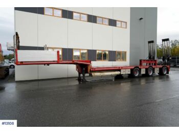 Low loader semi-trailer Vang Jumbo trailer with removable driving ramps: picture 1
