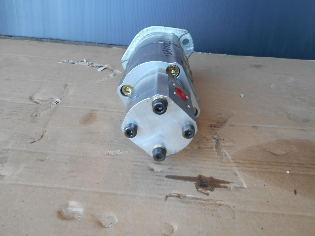 Steering pump for Construction machinery Bomag 1803157 -: picture 2