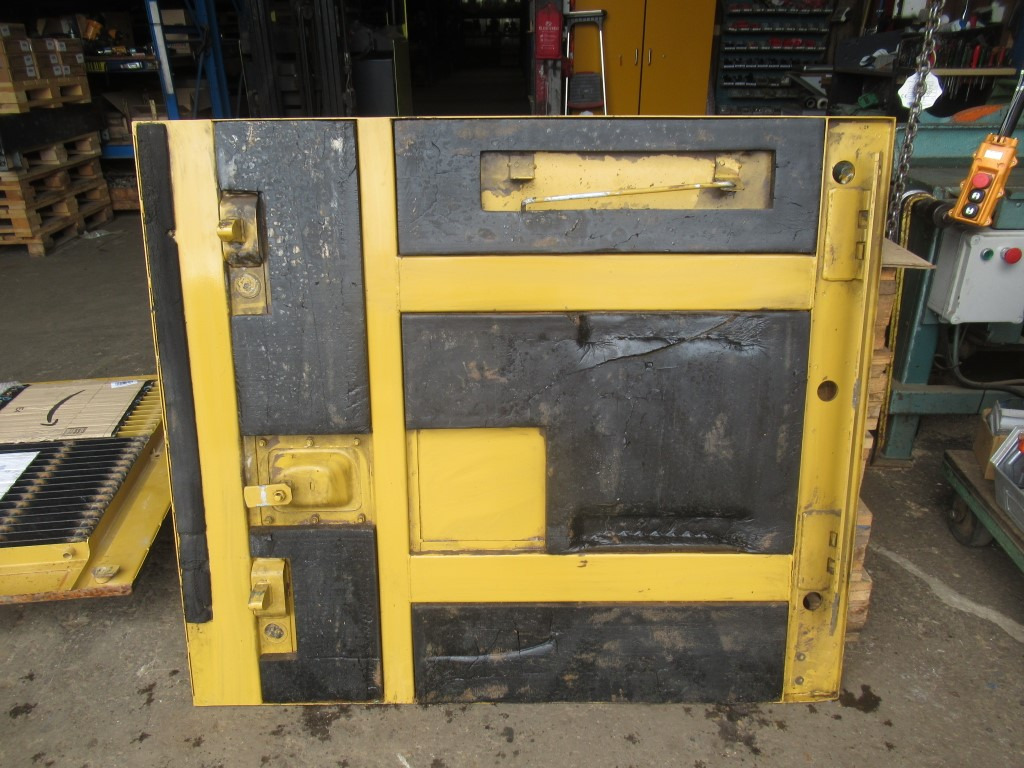 Door and parts for Construction machinery Caterpillar 374D -: picture 2