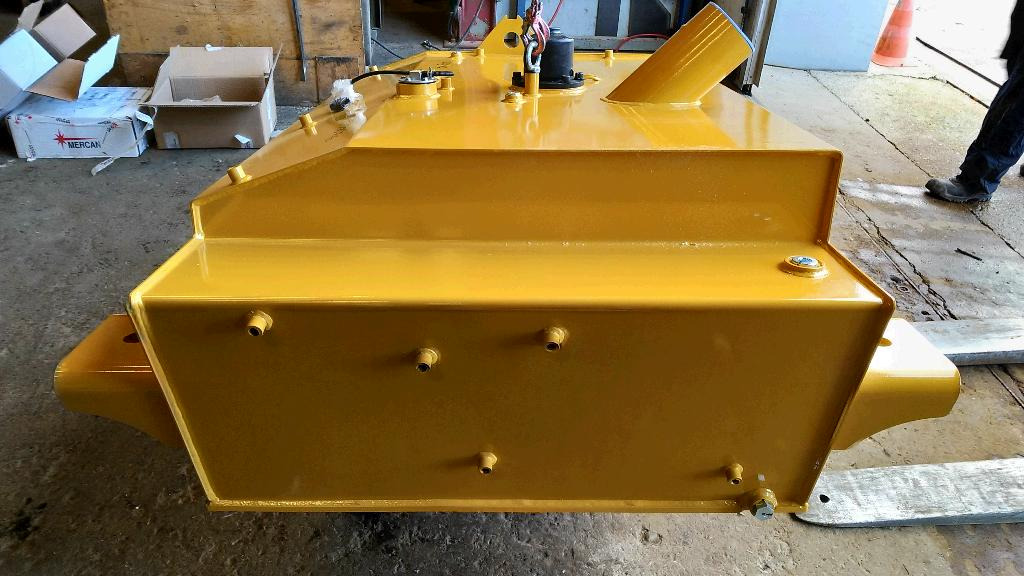 New Fuel tank for Construction machinery Caterpillar 4362390 -: picture 4