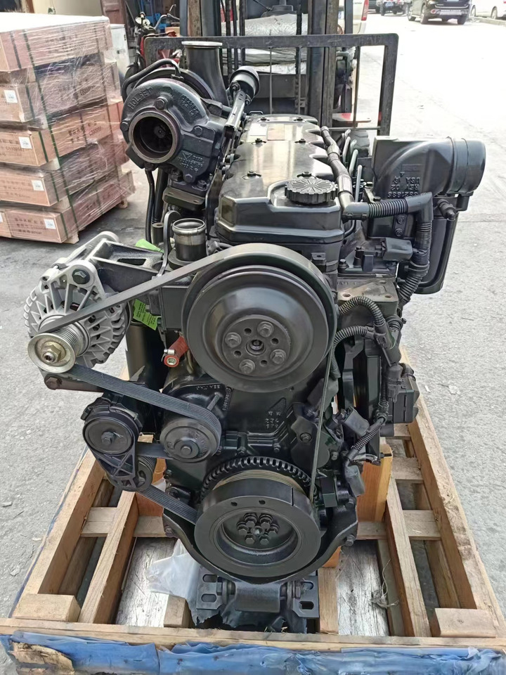New Engine for Hook lift truck Cummins QSB6.7: picture 2