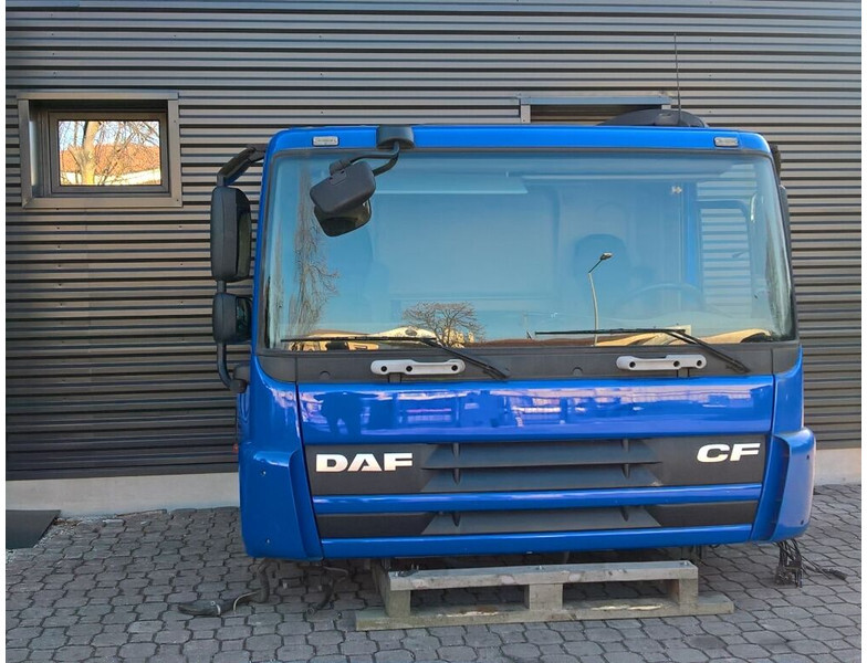 DAF CF65 CF75 CF85 Euro 5 - Cab and interior for Truck: picture 2
