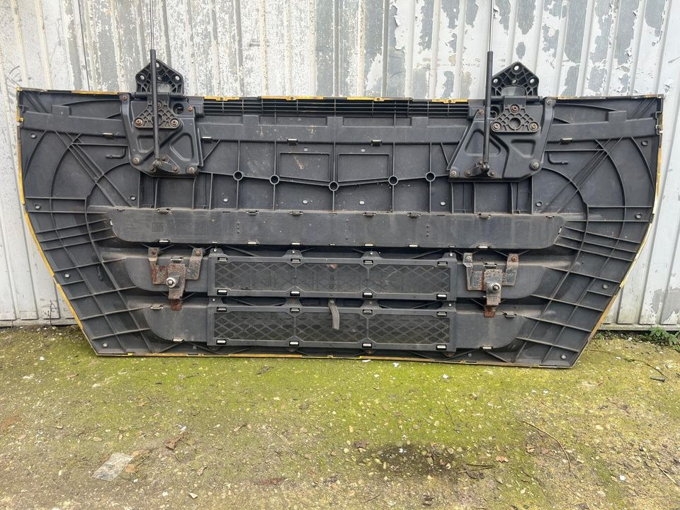 Grill for Truck IVECO Stralis 450 Motorhaube Kühlergrill 504181287: picture 3