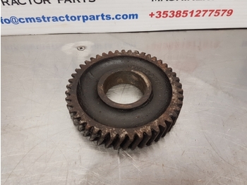 Engine and parts for Farm tractor John Deere 2130, 2230, 2040, 2140. Engine Idler Gear At24252, T26322: picture 1