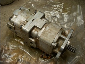 Komatsu (54) pump for transmission - Getriebepumpe - Spare parts