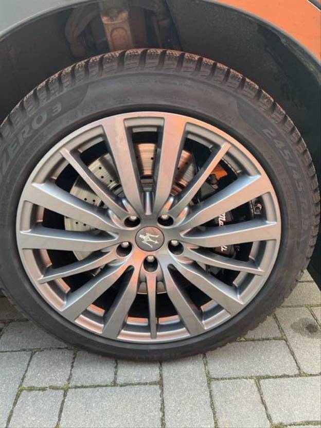 Wheel and tire package for Car Maserati 4 ORIGINAL MASERATI RIMS 19 INCH INCL WINTER TYRES PIRELLI SOTTOZERO 3: picture 6