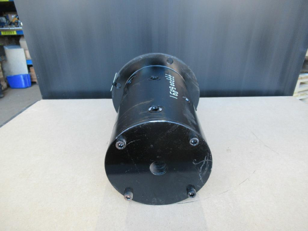 New Hydraulics for Construction machinery O&K 8902800 -: picture 3