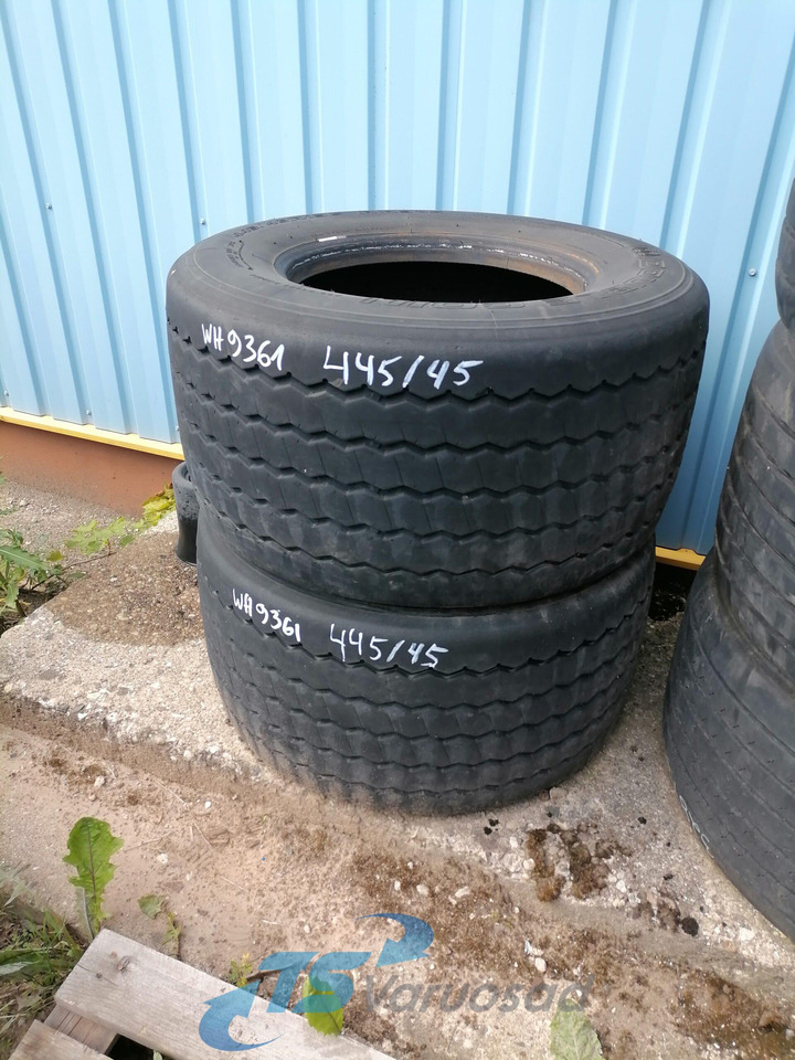 Wheels and tires for Truck Universaalne Rehv 445/45R19,5 44545R195: picture 3