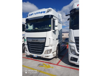 Tractor unit DAF 530: picture 1