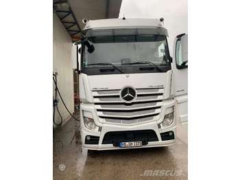 Tractor unit Mercedes-Benz Actros 1848, double sleeper: picture 1