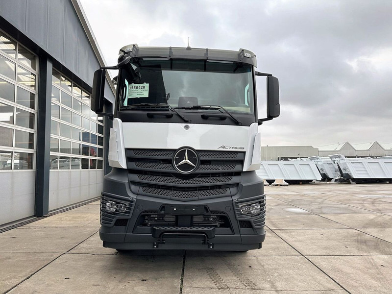 New Tractor unit Mercedes-Benz Actros 3348 S 6x4 Tractor Head (5 units): picture 5