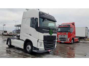 Tractor unit Volvo Globetrotter XL FH 460: picture 1