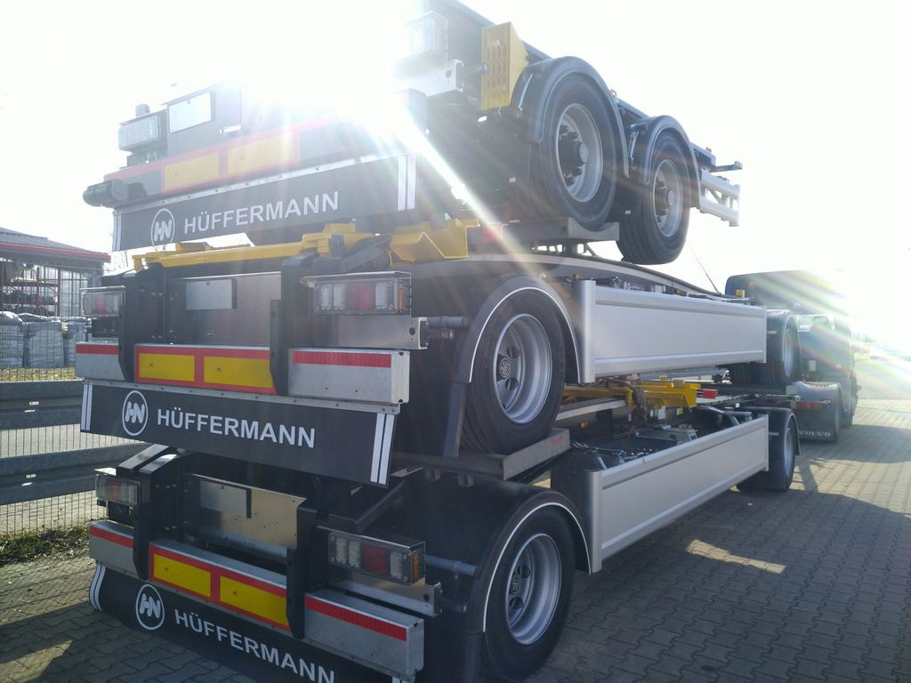 New Roll-off/ Skip trailer Hüffermann HSA1870 BPW VERZINKT FullOption Schlitten 3250kg: picture 12