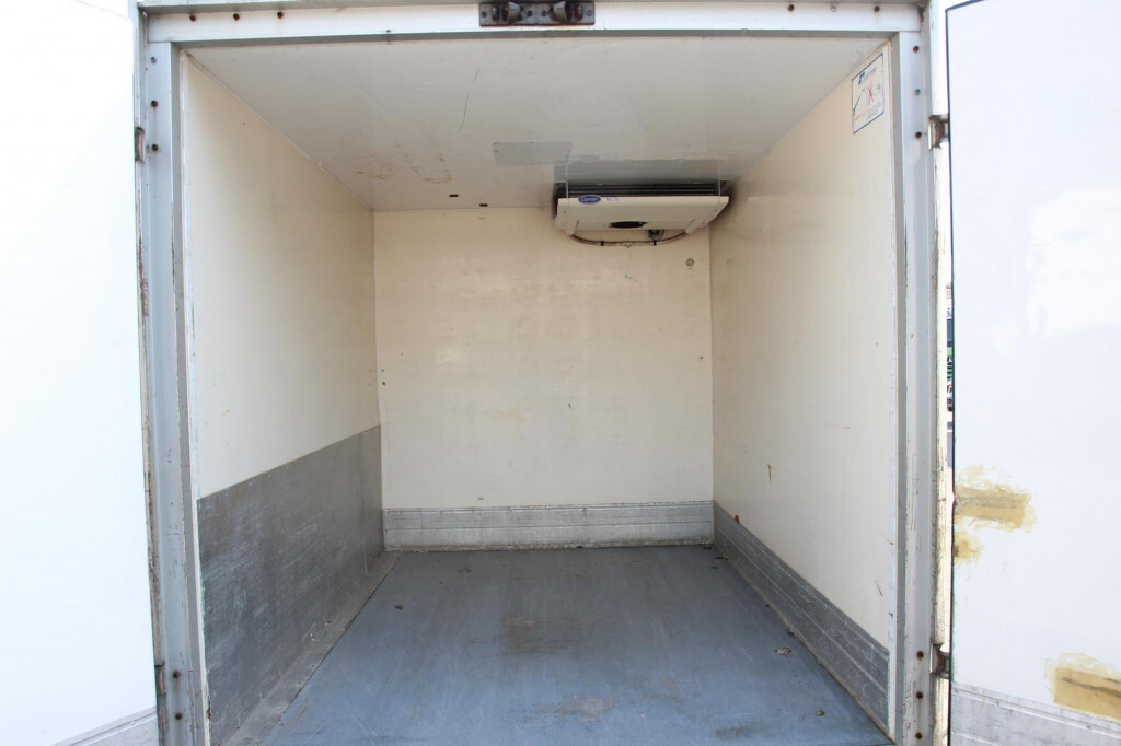 Refrigerator trailer Labbe Rotiel  Carrier CX300  Strom  Türen: picture 6