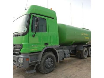 Tank truck 2005 Mercedes 3348: picture 1