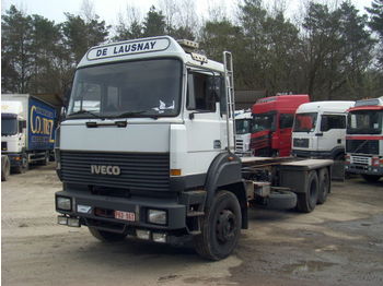 Iveco 240 E 32 6x2 - Cab chassis truck