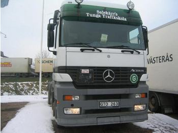 Mercedes-Benz 3243 - Cab chassis truck