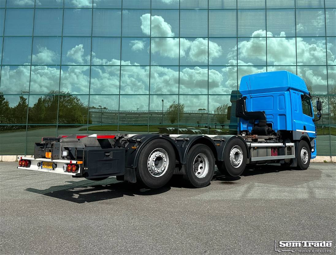 Container transporter/ Swap body truck DAF CF 85.410 FAQ ATe 8X2 PTO + Compressor Full ADR ALL Classes Holland Truck: picture 5