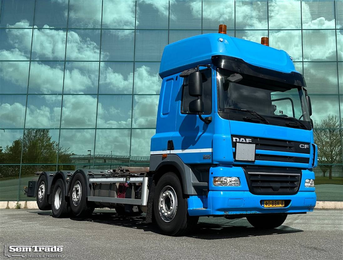 Container transporter/ Swap body truck DAF CF 85.410 FAQ ATe 8X2 PTO + Compressor Full ADR ALL Classes Holland Truck: picture 7