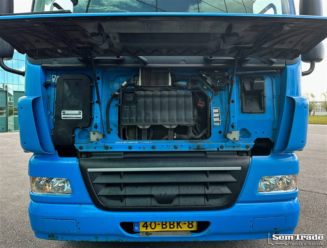 Container transporter/ Swap body truck DAF CF 85.410 FAQ ATe 8X2 PTO + Compressor Full ADR ALL Classes Holland Truck: picture 24