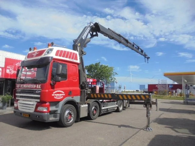 Lease a DAF CF 85 460 FAX 80 T/M FASSI DAF CF 85 460 FAX 80 T/M FASSI: picture 1