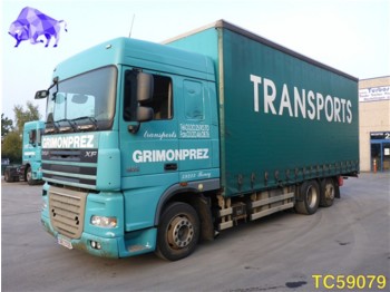 Curtainsider truck DAF XF 105 Euro 4: picture 1