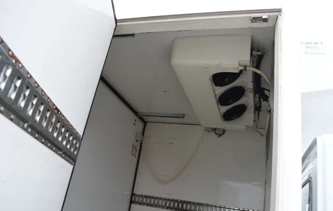 Refrigerator truck IVECO DAILY 60C15 60-150 TWO-CHAMBER REFRIGERATOR CONTAINER ISOTHERM F: picture 25