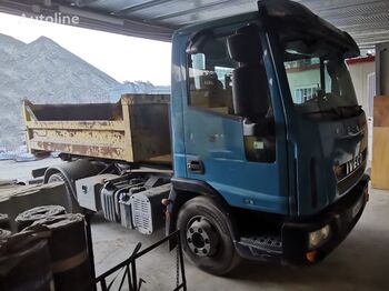 Dropside/ Flatbed truck IVECO EUROCARGO 100E22: picture 1