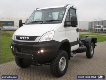 New Cab chassis truck Iveco Daily 55S15WH: picture 1